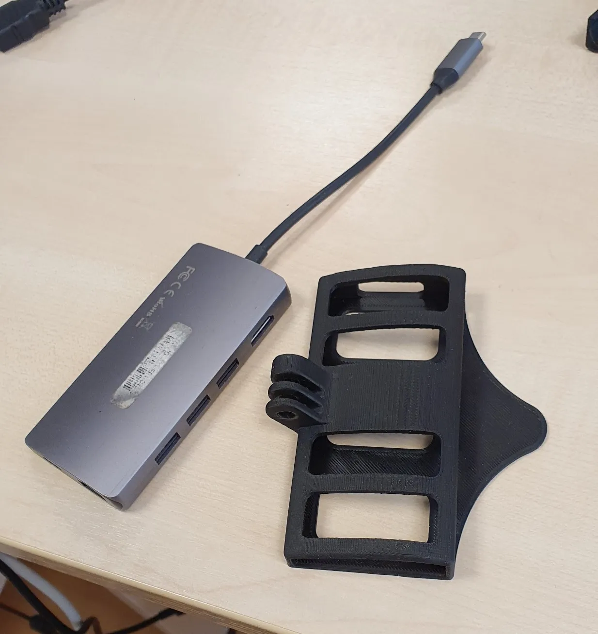 Giá đỡ điện thoại Satechi USB-C HUB cho DEX setup