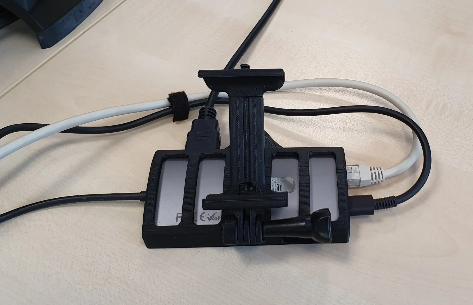 Giá đỡ điện thoại Satechi USB-C HUB cho DEX setup