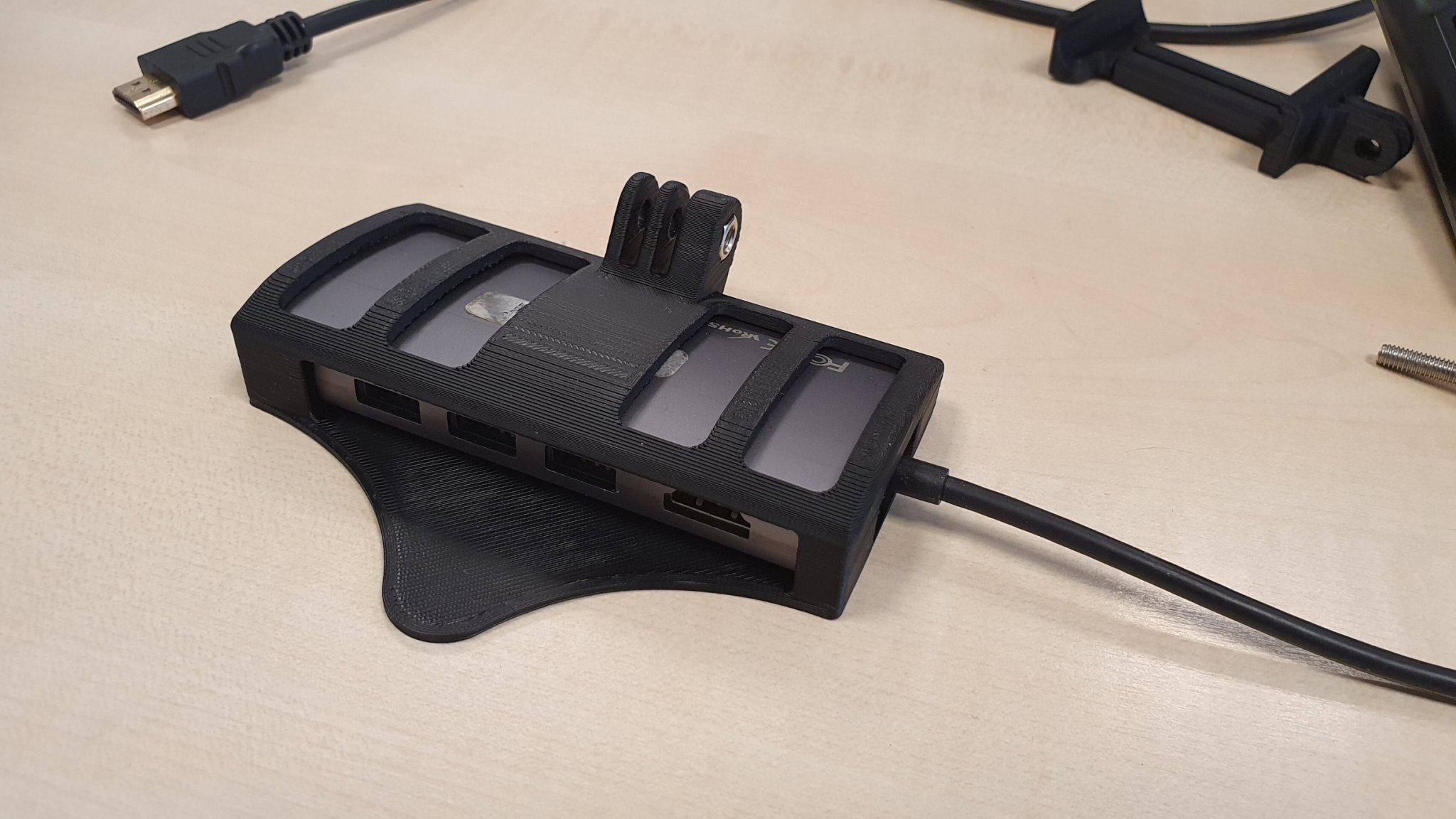 Giá đỡ điện thoại Satechi USB-C HUB cho DEX setup