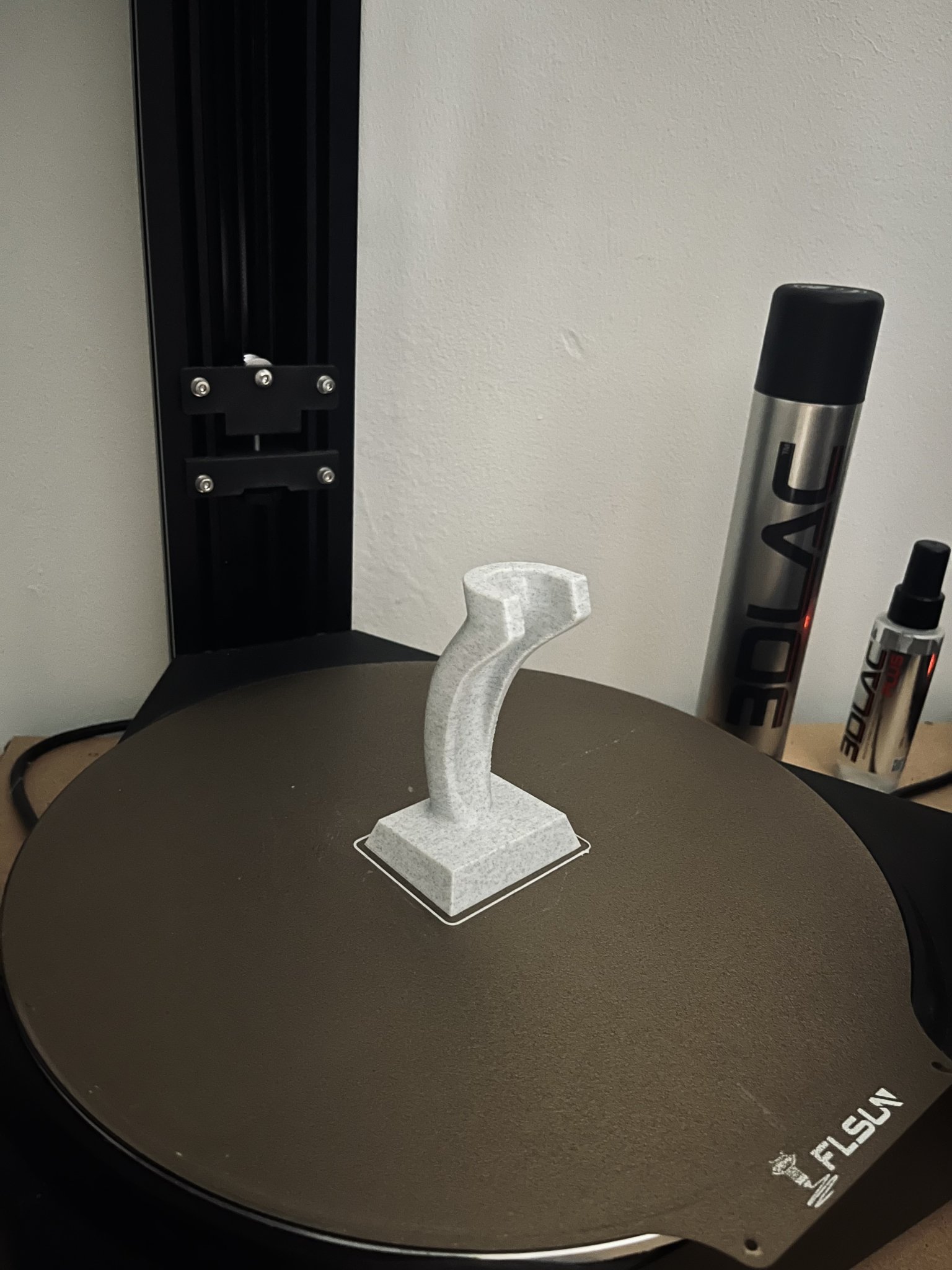 Giá đỡ bàn chải đánh răng Oral B in không cần hỗ trợ