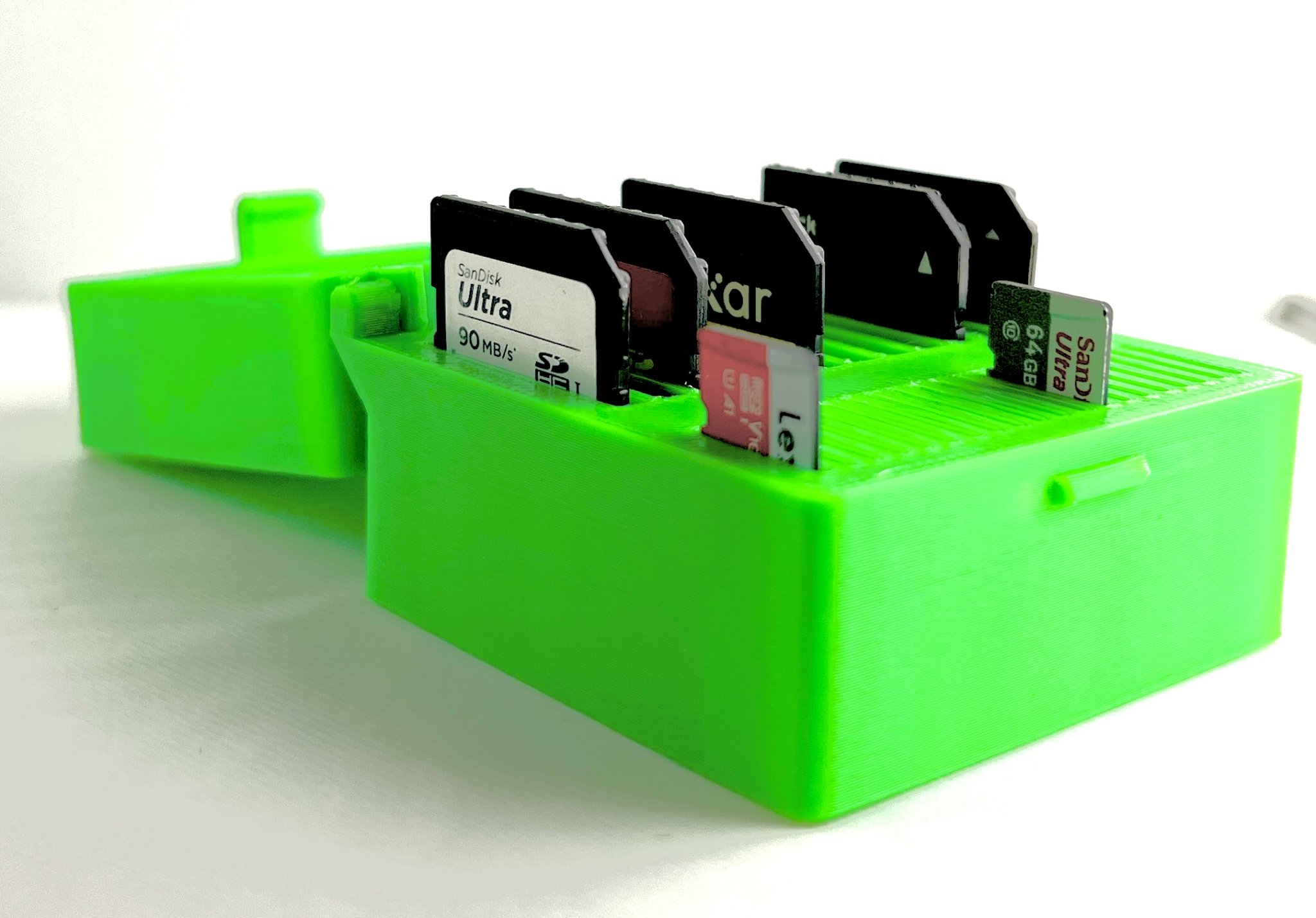 Hộp đựng thẻ SD và Micro SD 12+20 thẻ