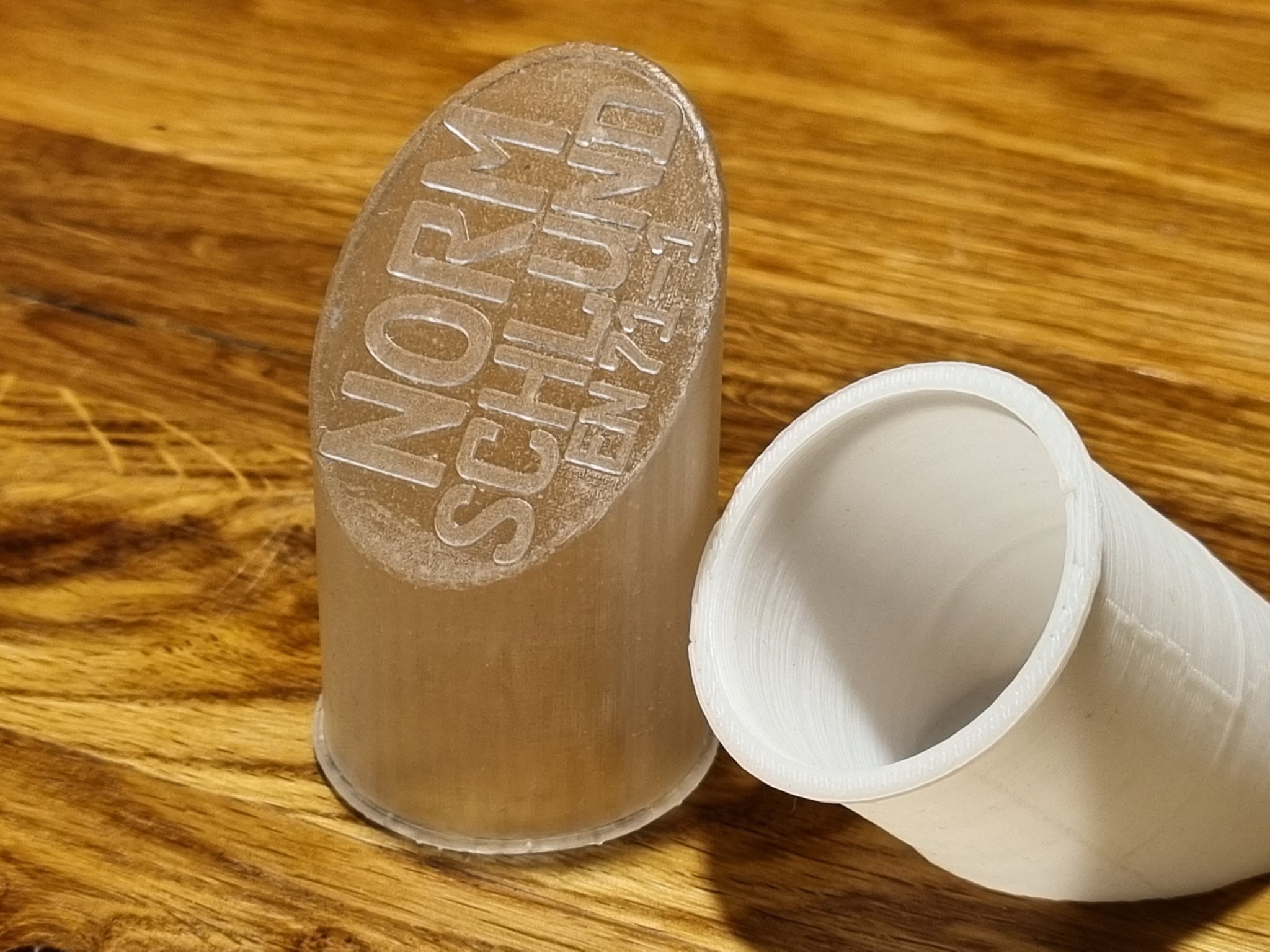 Bình thử kiểm tra nguy cơ hóc cho trẻ nhỏ