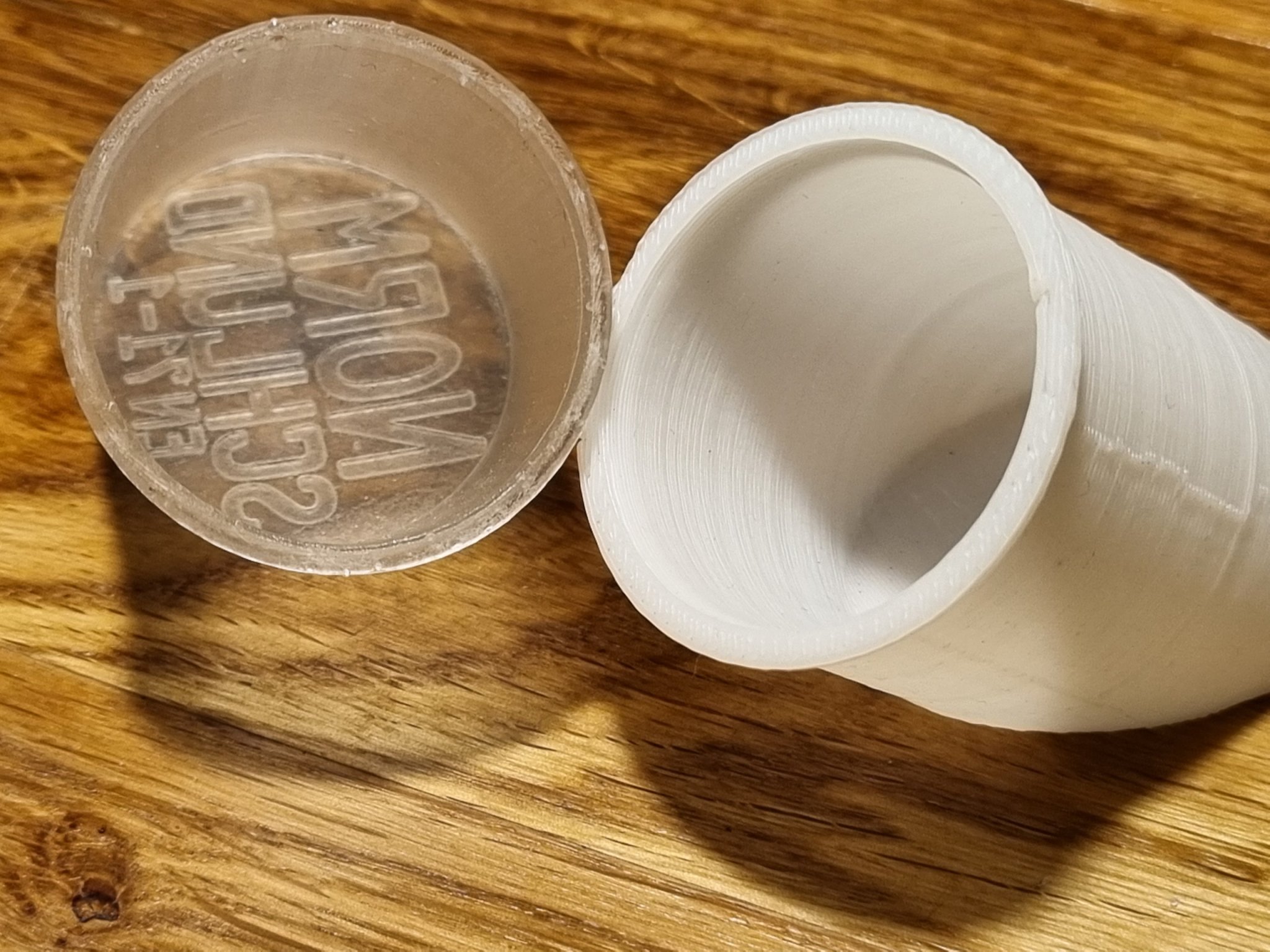 Bình thử kiểm tra nguy cơ hóc cho trẻ nhỏ