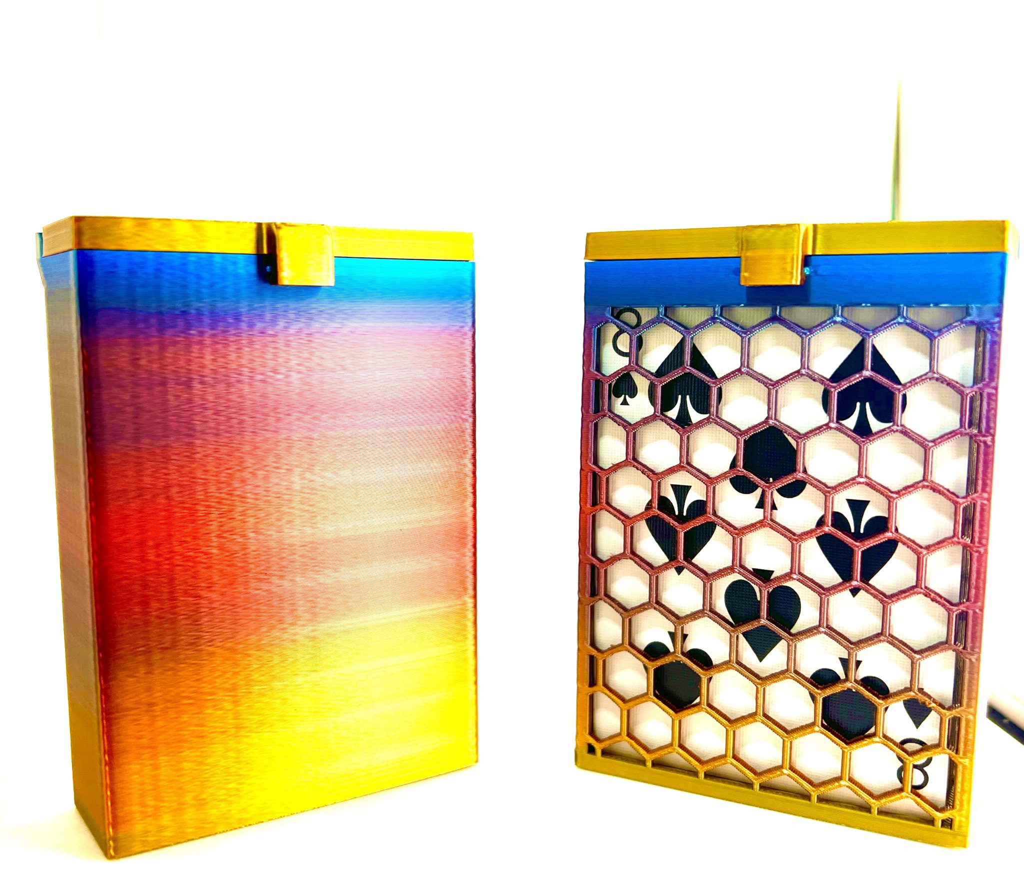 Hộp đựng bài chơi an toàn và tiện lợi