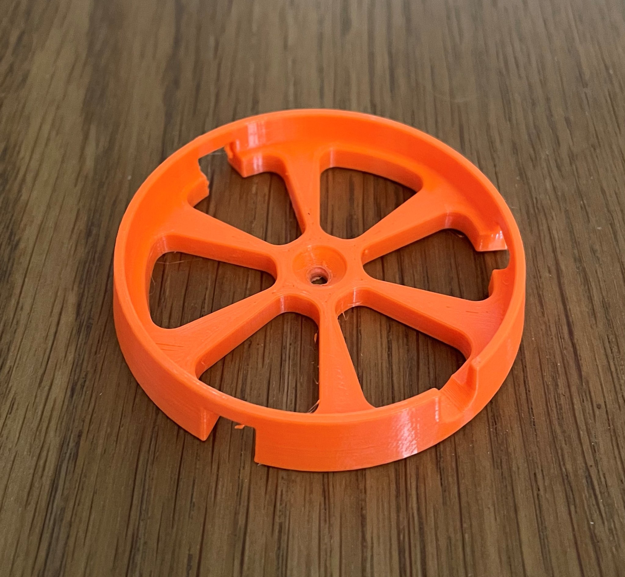 Giá đỡ tường cho bộ sạc MagSafe của Apple