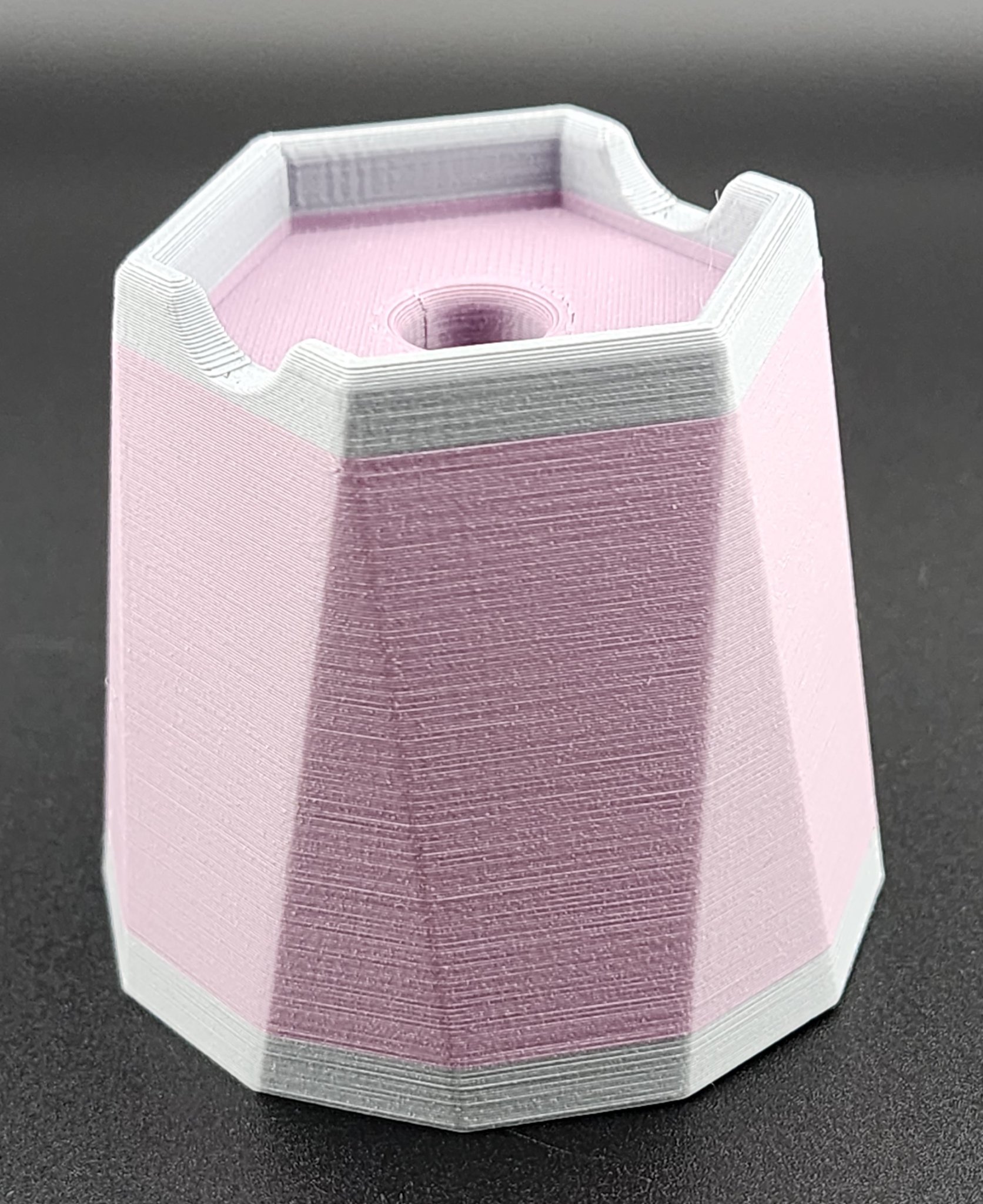 Giá đỡ bút Apple nâng cấp cho bàn làm việc