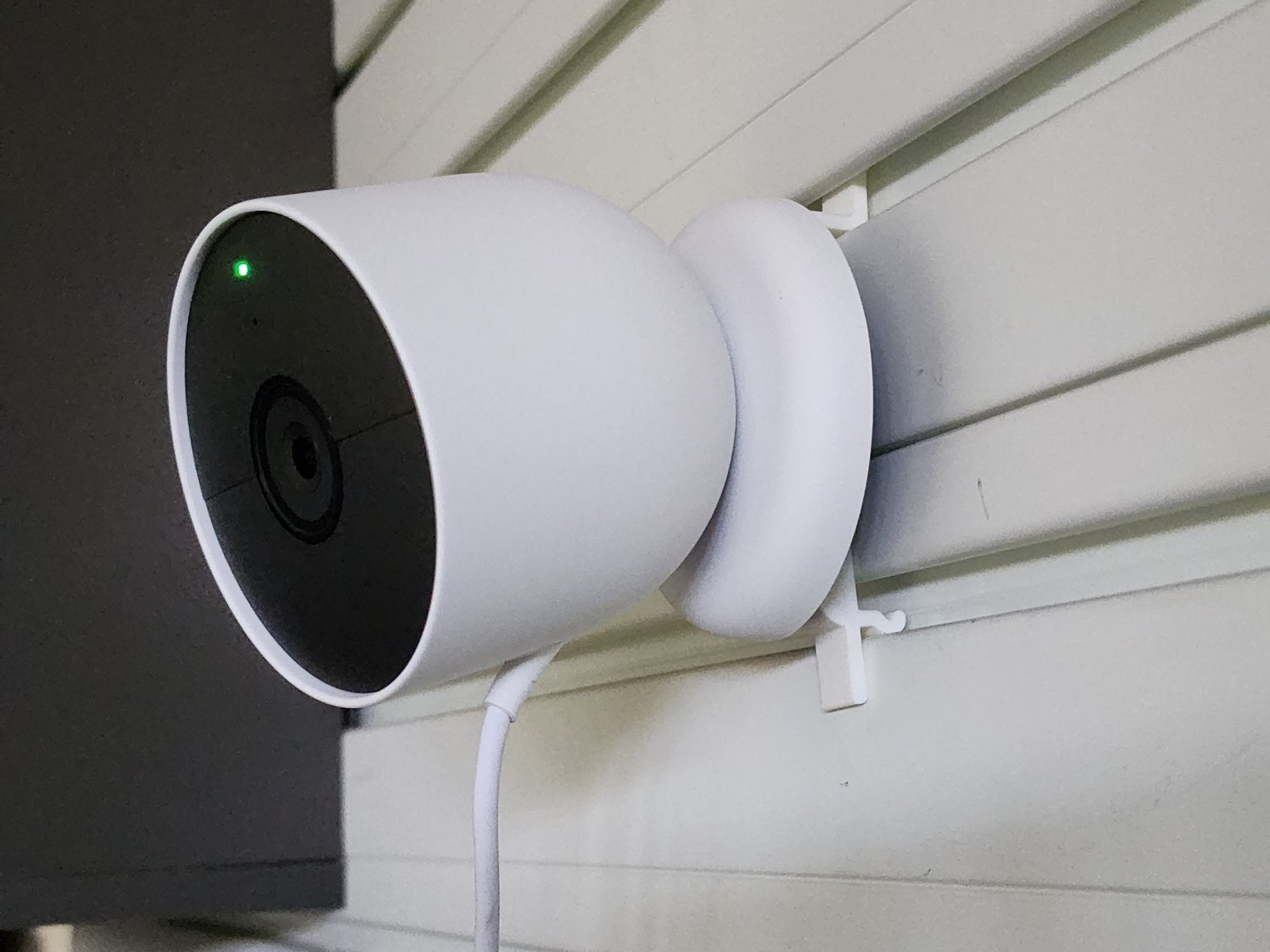 Giá đỡ camera Nest cho tường FLOW WALL