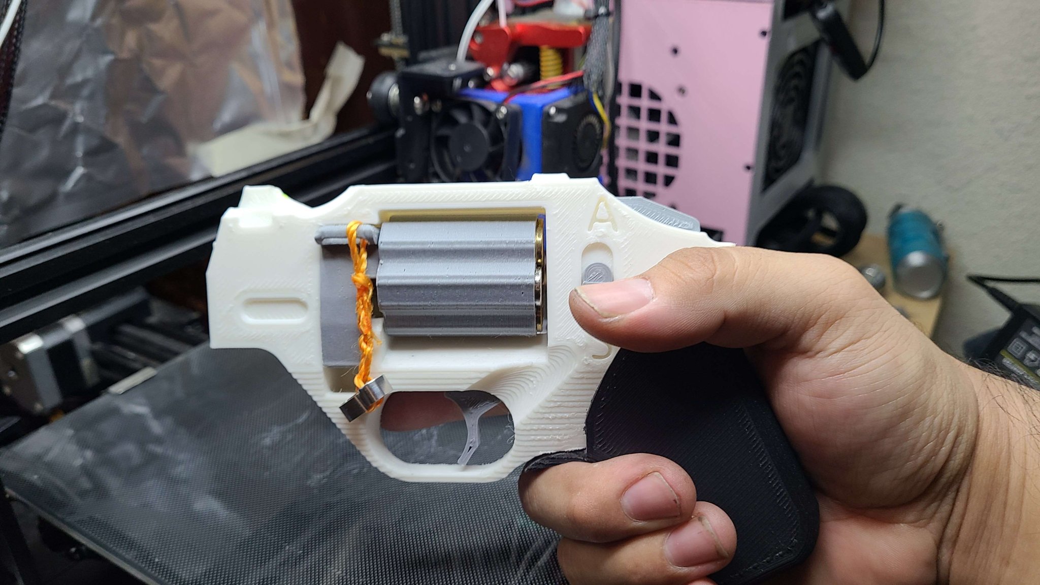 Súng lục Snub Nose với cơ chế xoay trơn tru