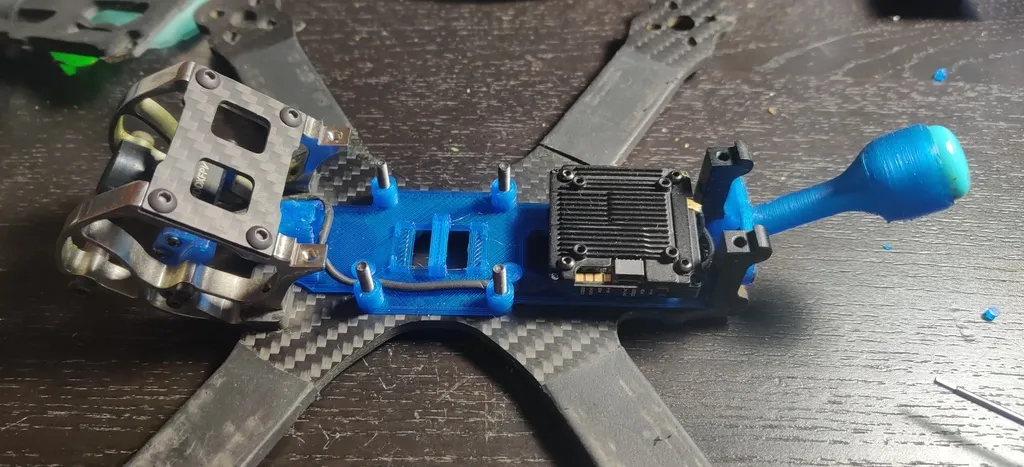 Khay lắp đặt Walksnail V2 cho Chameleon TI