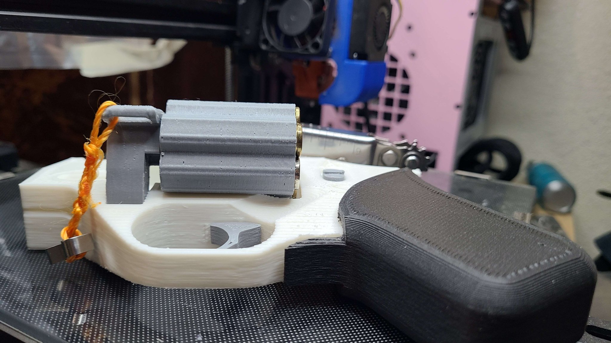 Súng lục Snub Nose với cơ chế xoay trơn tru