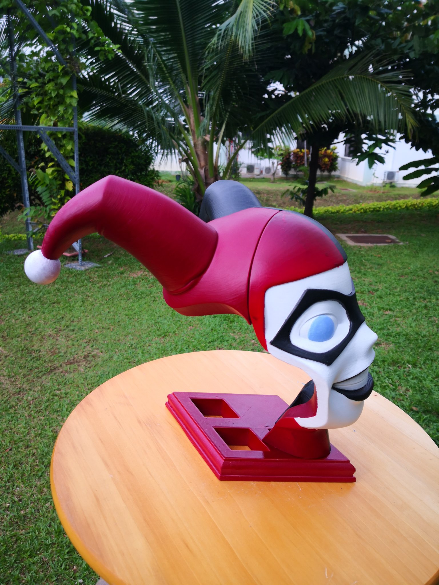 Giá đỡ tai nghe nhân vật Harley Quinn từ loạt phim hoạt hình Ba...