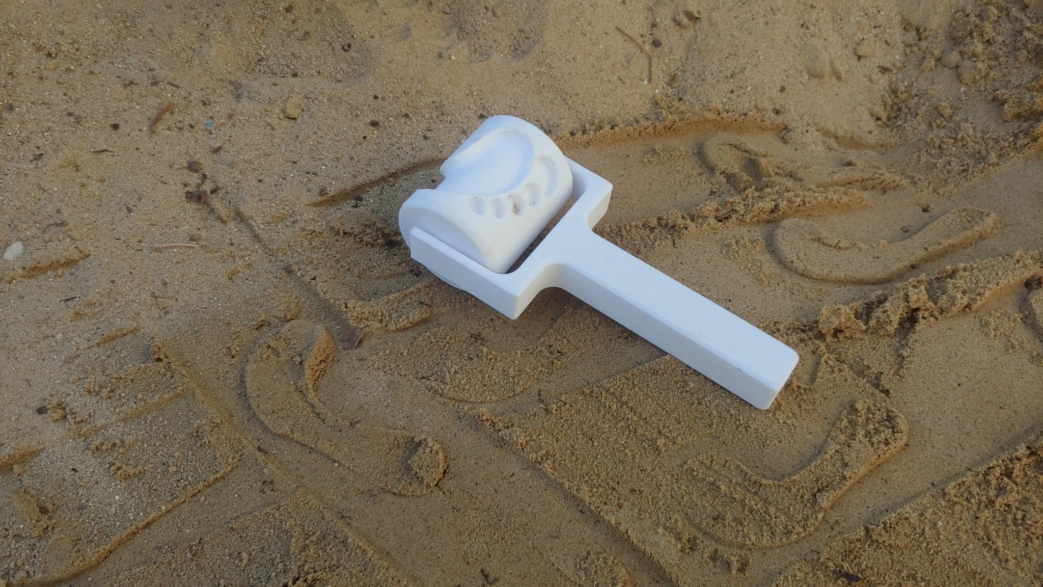 Xe lăn cát cho trẻ em với các con lăn thay đổi