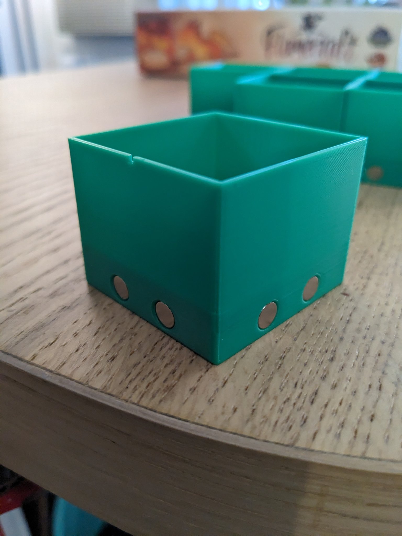 Hộp lưu trữ tạm thời từ tính Snapables