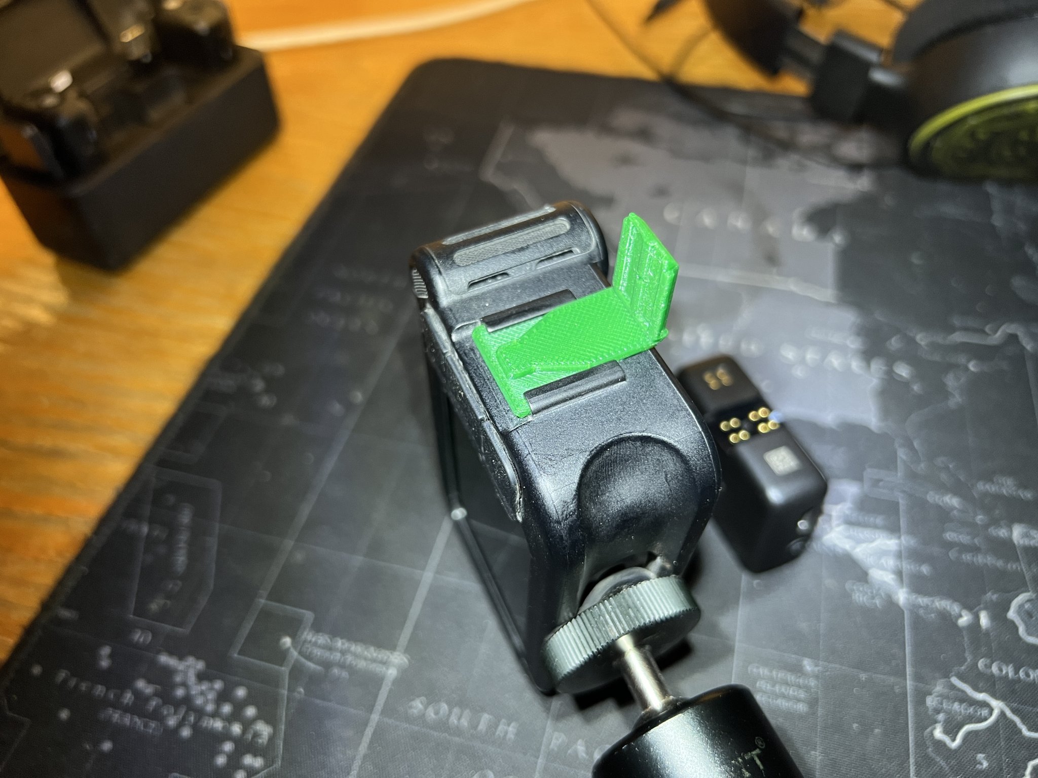 Giá đỡ hot shoe DJI Mic cho GoPro media mod