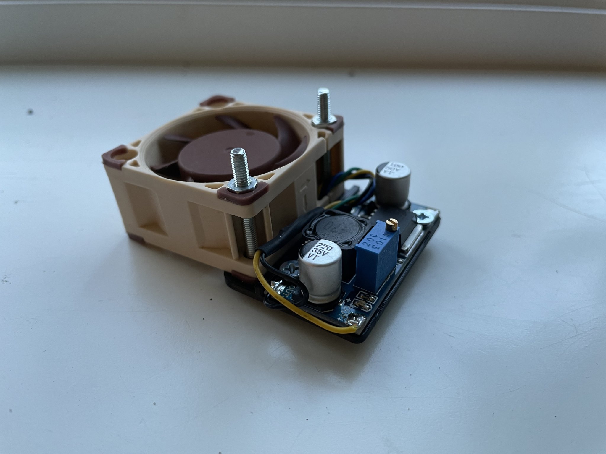 Giá đỡ điều chỉnh quạt 40x40 cho máy in 3D