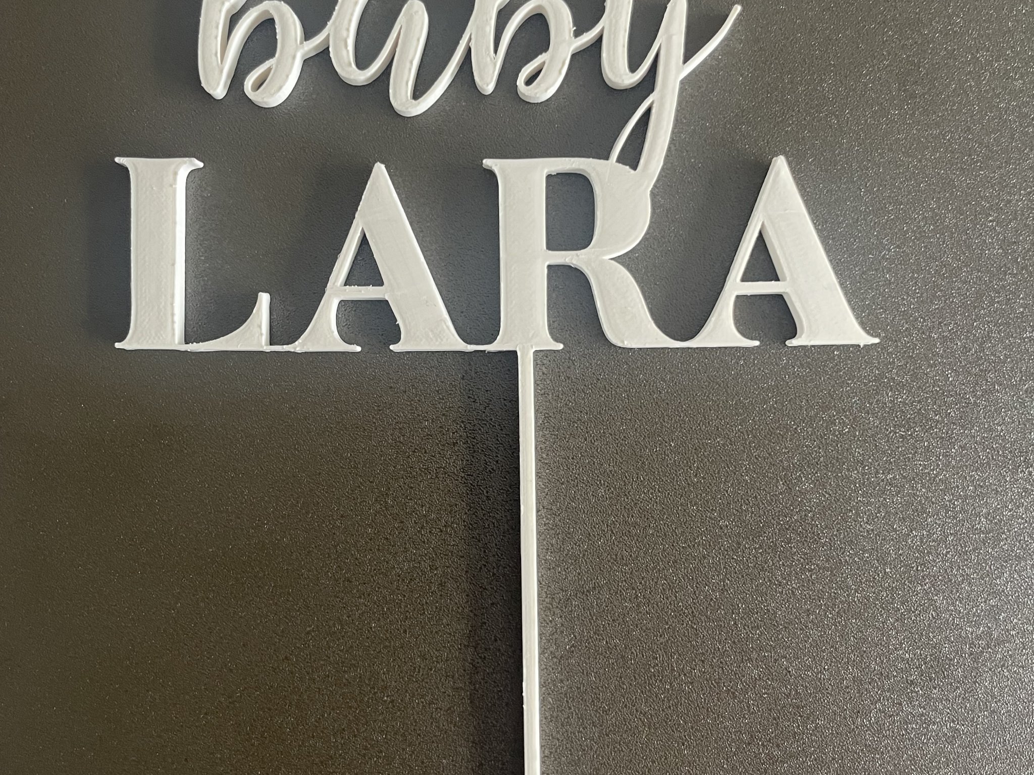 Topper bánh sinh nhật Baby Lara trang trí đẹp mắt