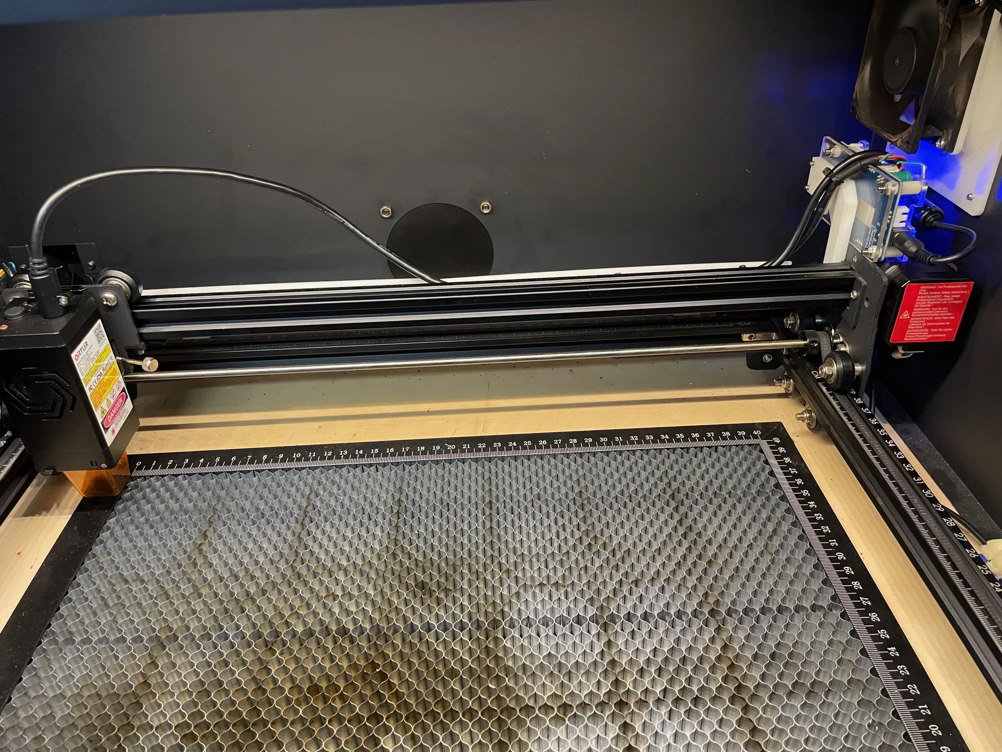 Giá đỡ cáp và giá đỡ cho mô-đun laser 10W LU2-10A trên Ortur LM ...