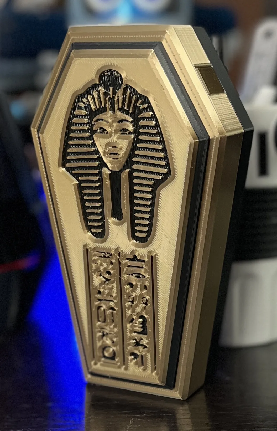 Nắp đậy hình Pharaoh cho quan tài Twist Lock