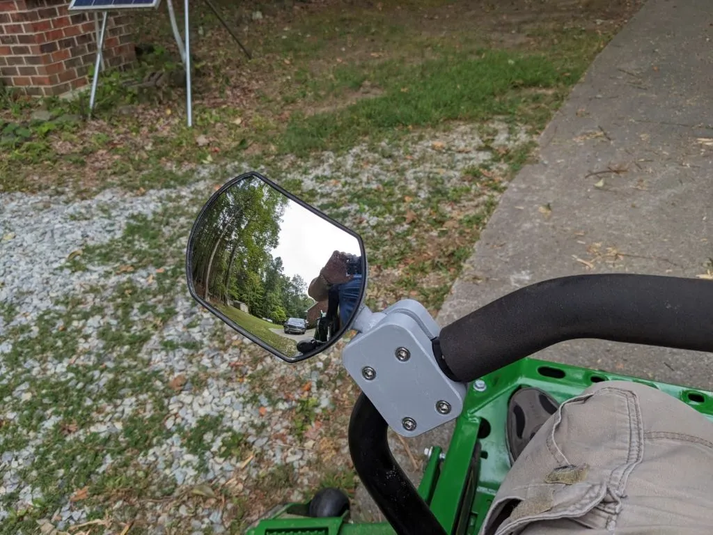 Giá đỡ gương cho máy cắt cỏ John Deere Z900 series