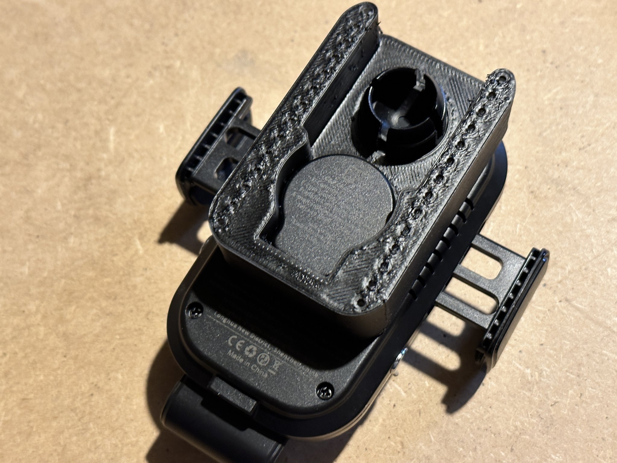 Adapter lắp đặt cho bộ sạc Qi động cơ