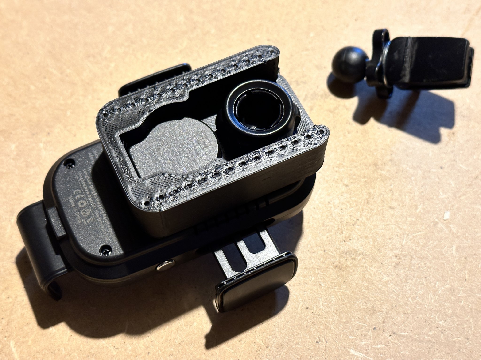 Adapter lắp đặt cho bộ sạc Qi động cơ