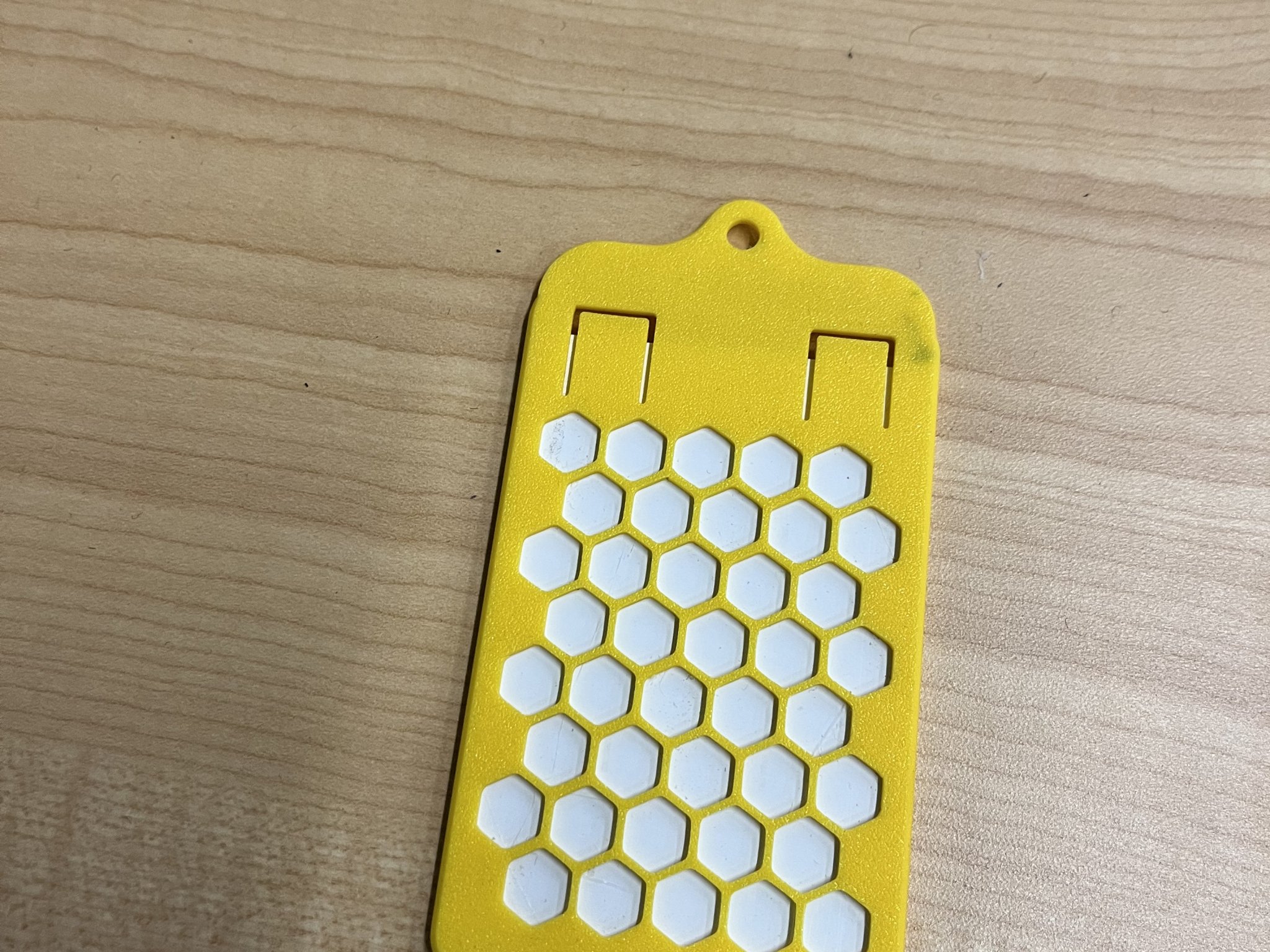 Giá đỡ thẻ ID đơn giản không cần hỗ trợ in 3D