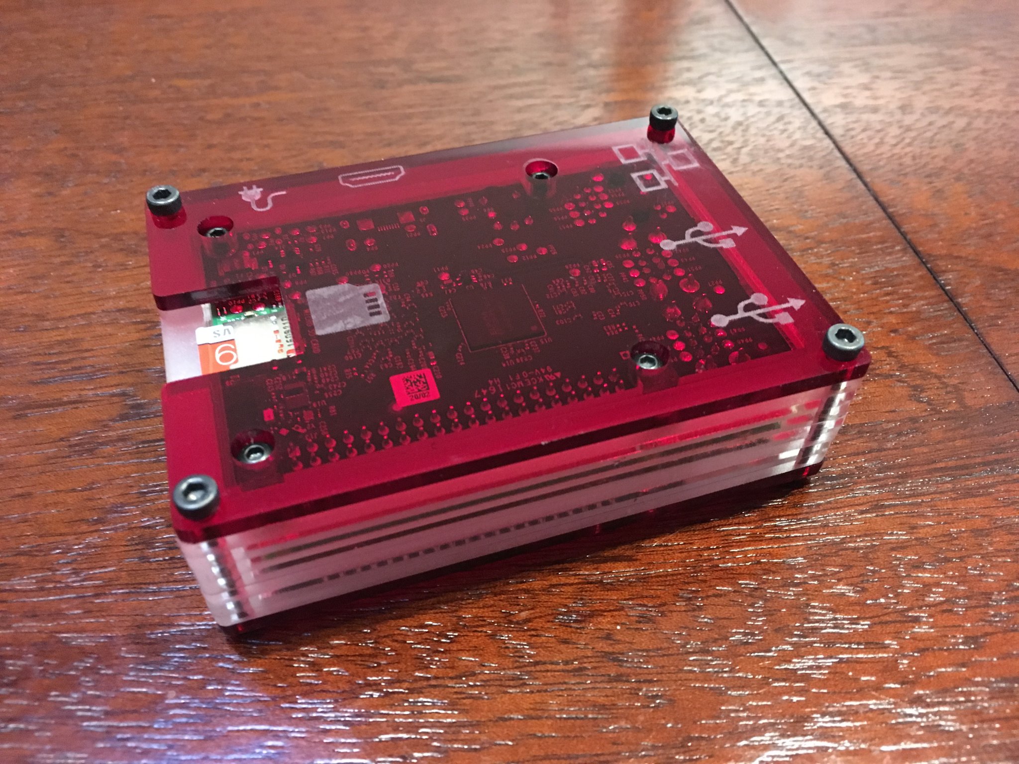 Vỏ Raspberry Pi 3 cắt laser bằng acrylic nhiều lớp