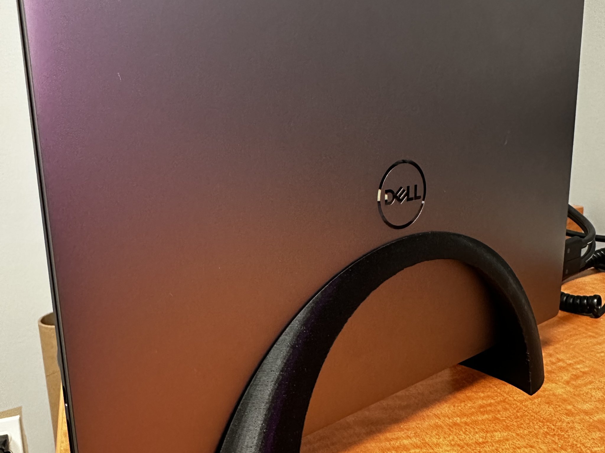 Giá đỡ laptop đứng hình tròn tiện lợi