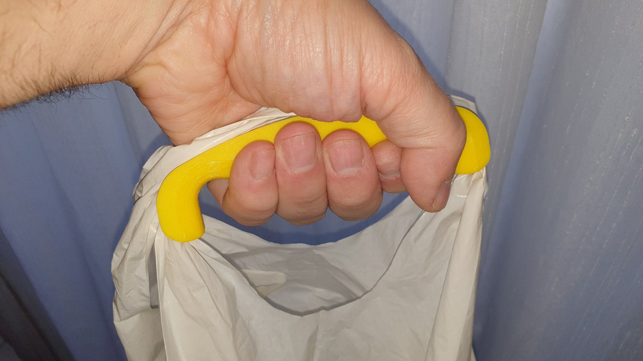 Giá đỡ túi xách tiện lợi và chắc chắn