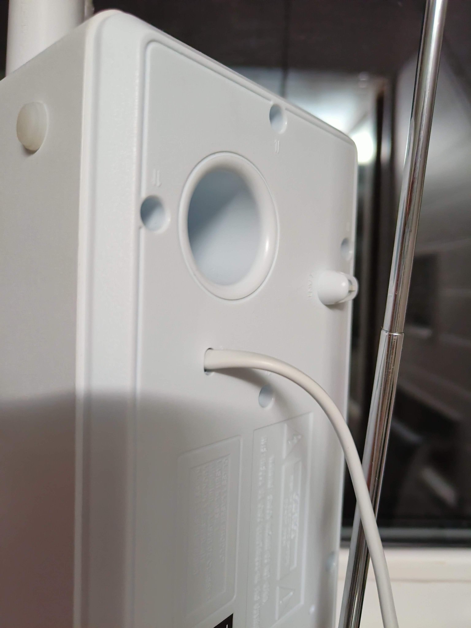 Loa Bass Reflex TechniSat DIGITRADIO 731 CD BT