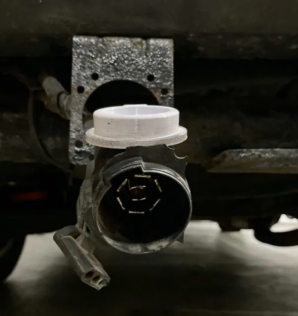 Nắp che cho bộ dây kéo 7 chân xe tải