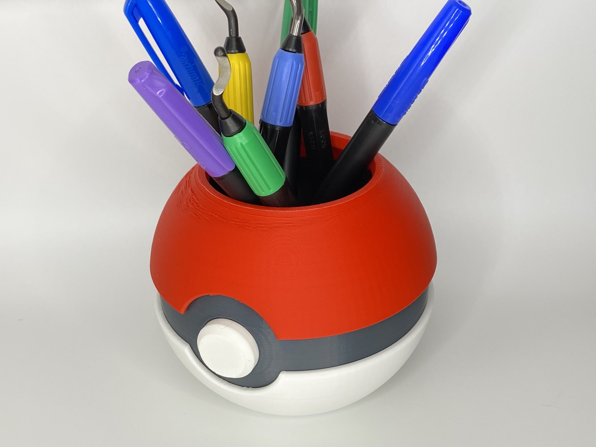 Giá đỡ bút hình Pokeball cho văn phòng