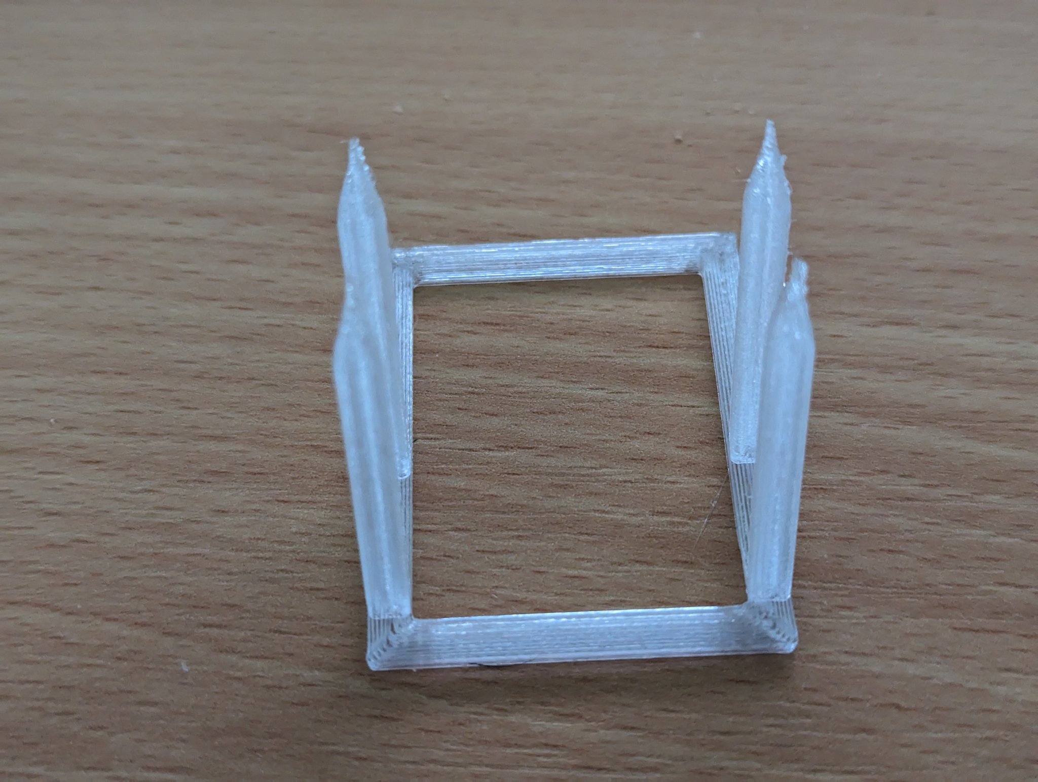 Giá treo tấm foam âm thanh cho tranh trên tường