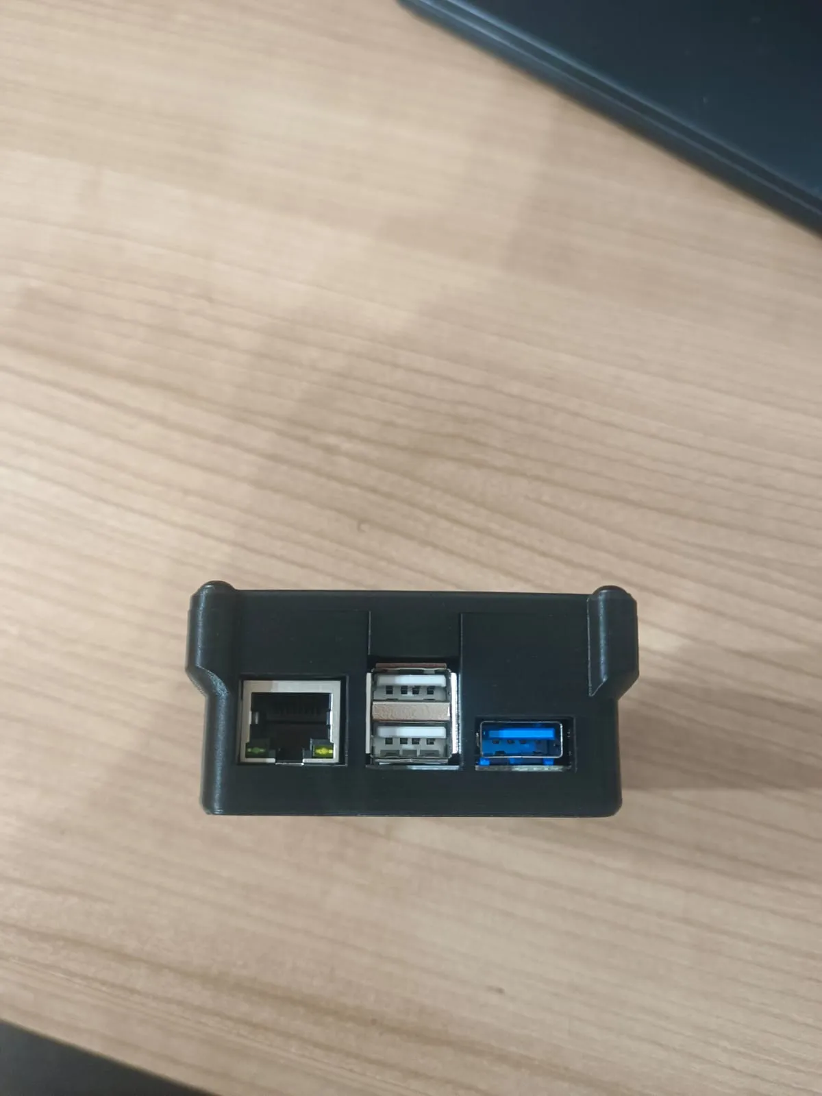 Vỏ máy tính Libre ROC-RK3328-CC (Renegade) với nắp vít