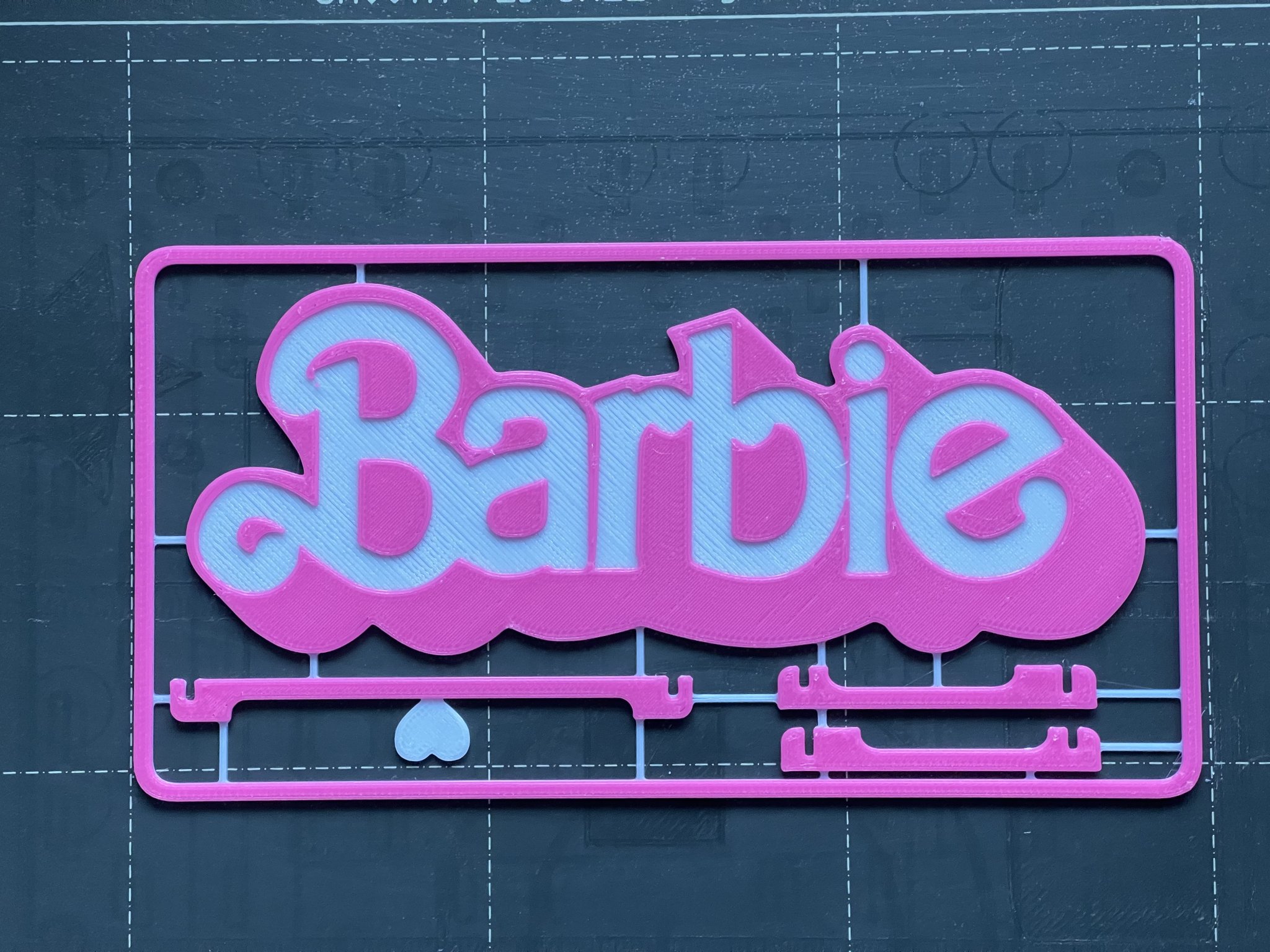 Thẻ quà tặng Barbie có thể lắp ghép với chân đế nhỏ