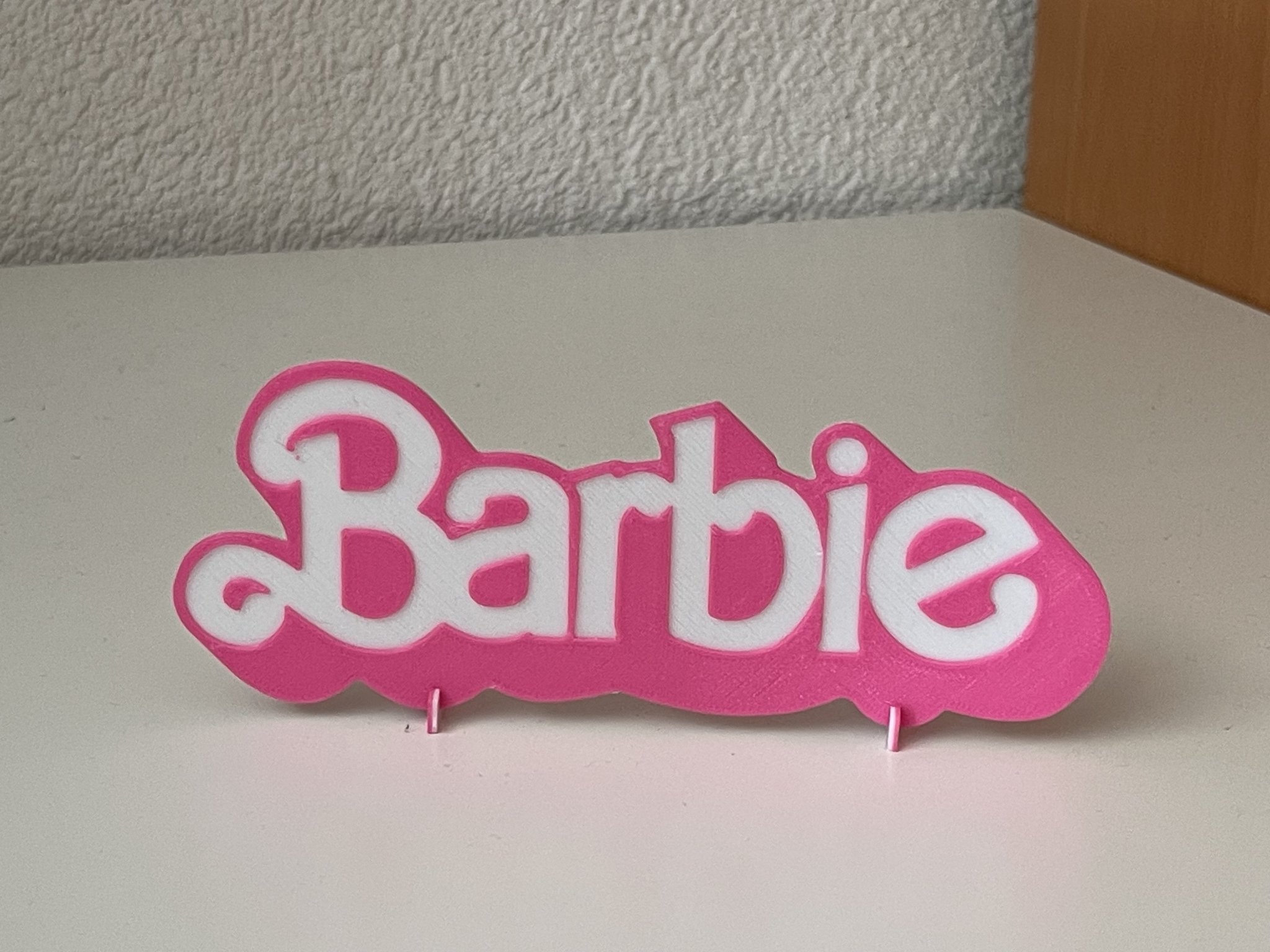 Thẻ quà tặng Barbie có thể lắp ghép với chân đế nhỏ