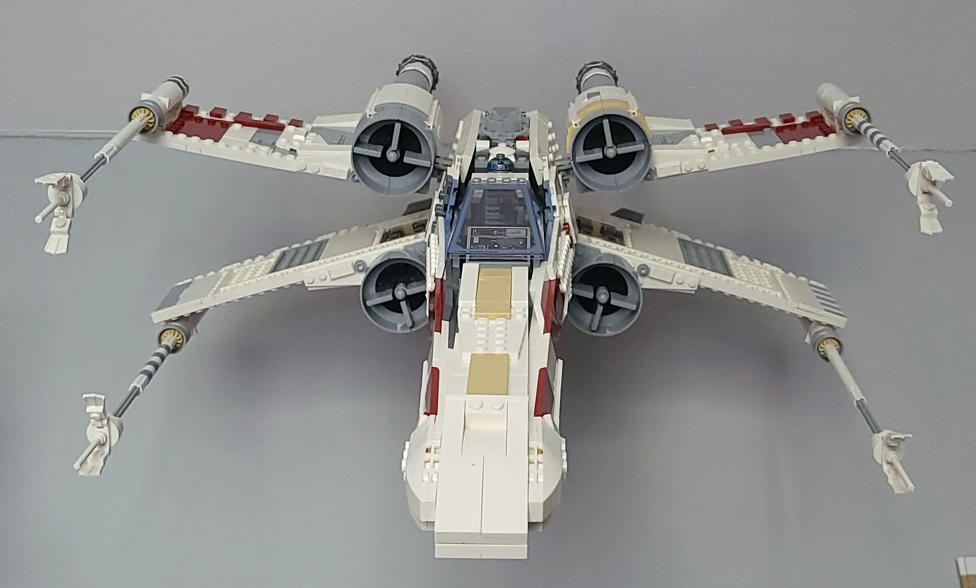 Giá đỡ tường cho bộ LEGO Star Wars 75355 UCS X-Wing