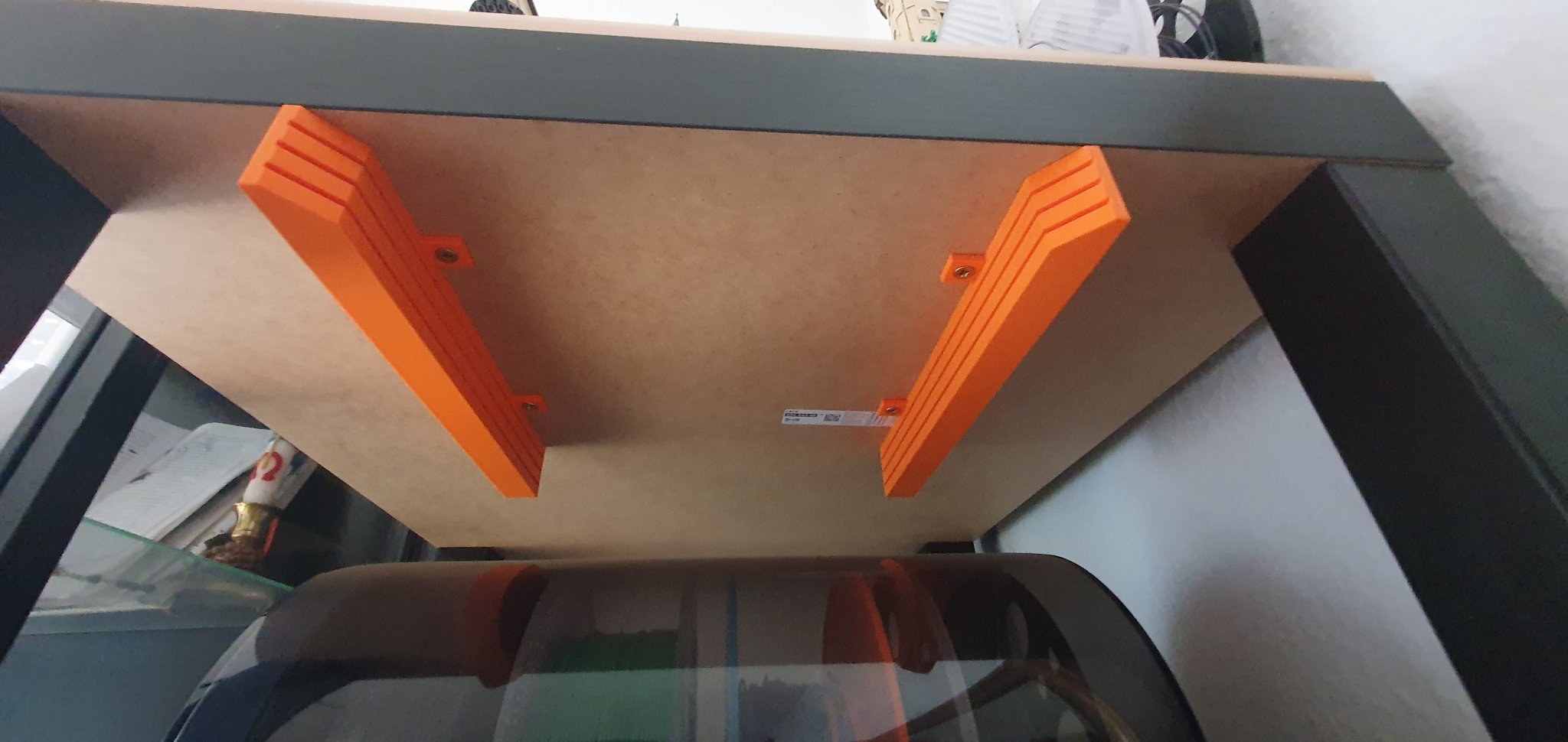 Giá đỡ đĩa in 3D gắn dưới bàn cho 3 đĩa