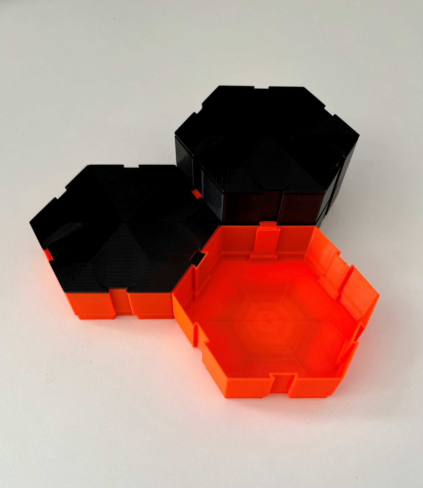 Hệ thống khay lục giác tối ưu để sắp xếp linh kiện nhỏ