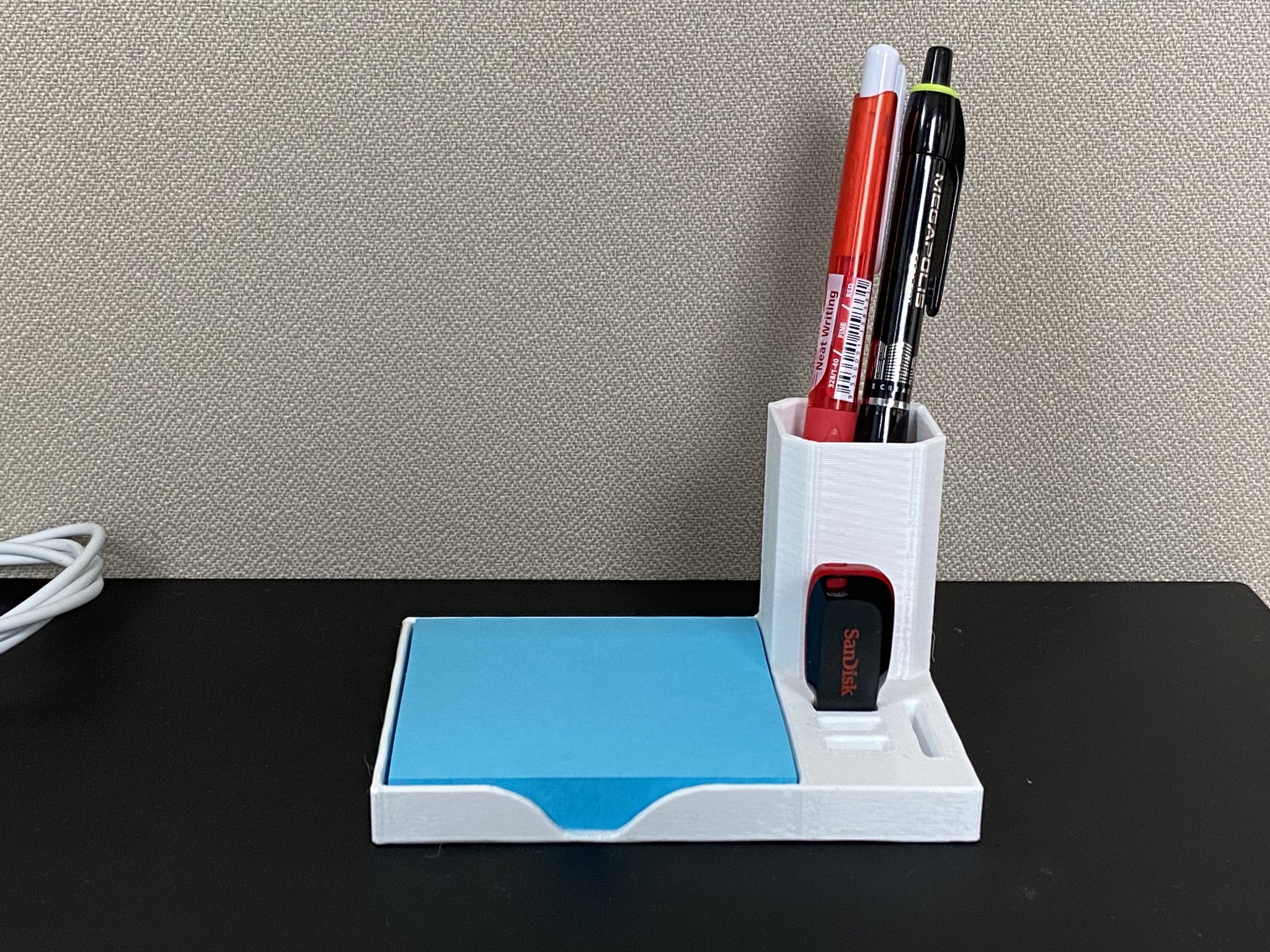 Giá đỡ ghi chú Post-it tối giản và tiện lợi