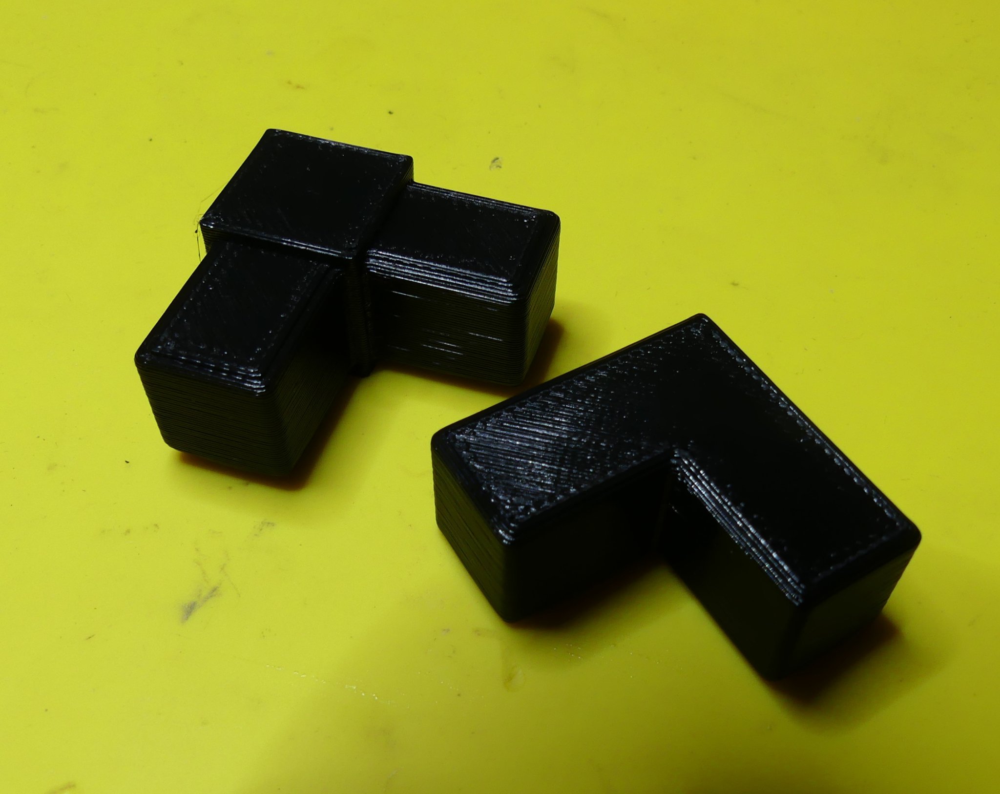 Kết nối cạnh cho ống vuông 20 x 20 x 1,5 mm