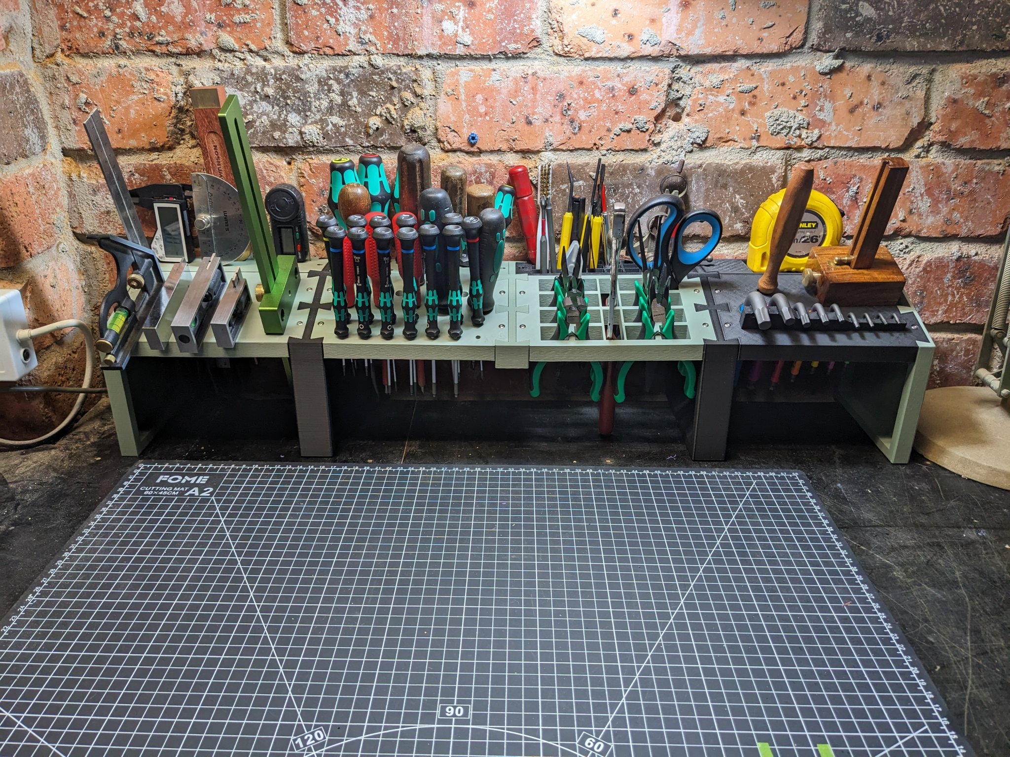 Giá đỡ công cụ mô-đun cho bàn làm việc