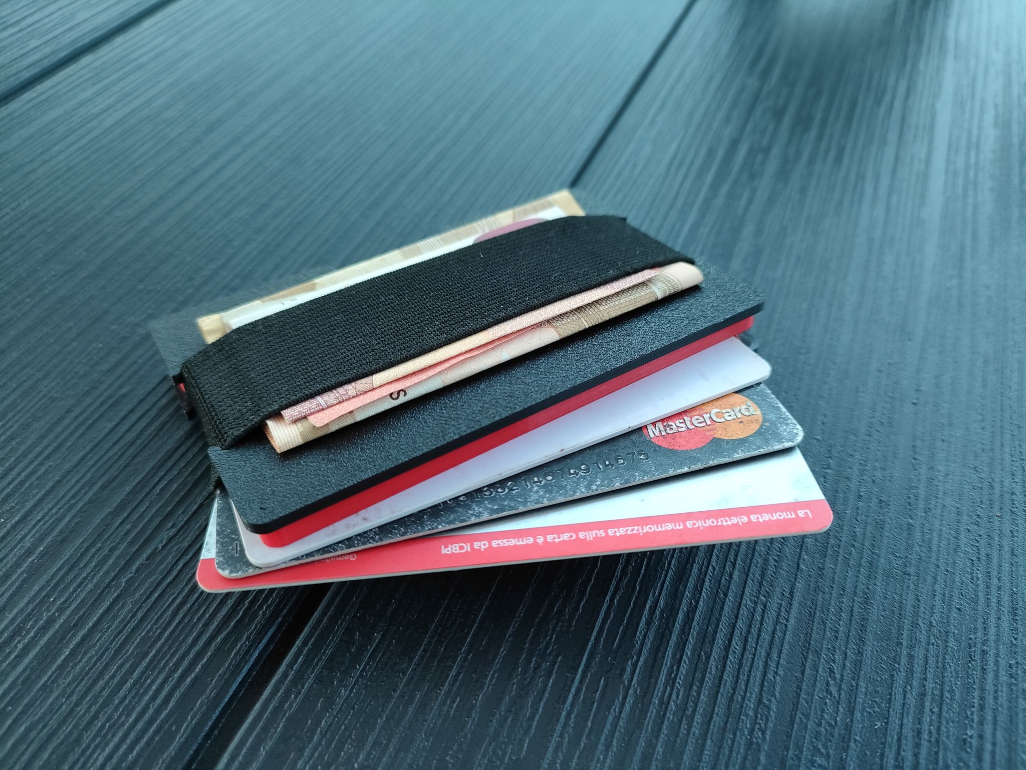 Ví đựng tiền thiết kế nhỏ gọn và hiện đại