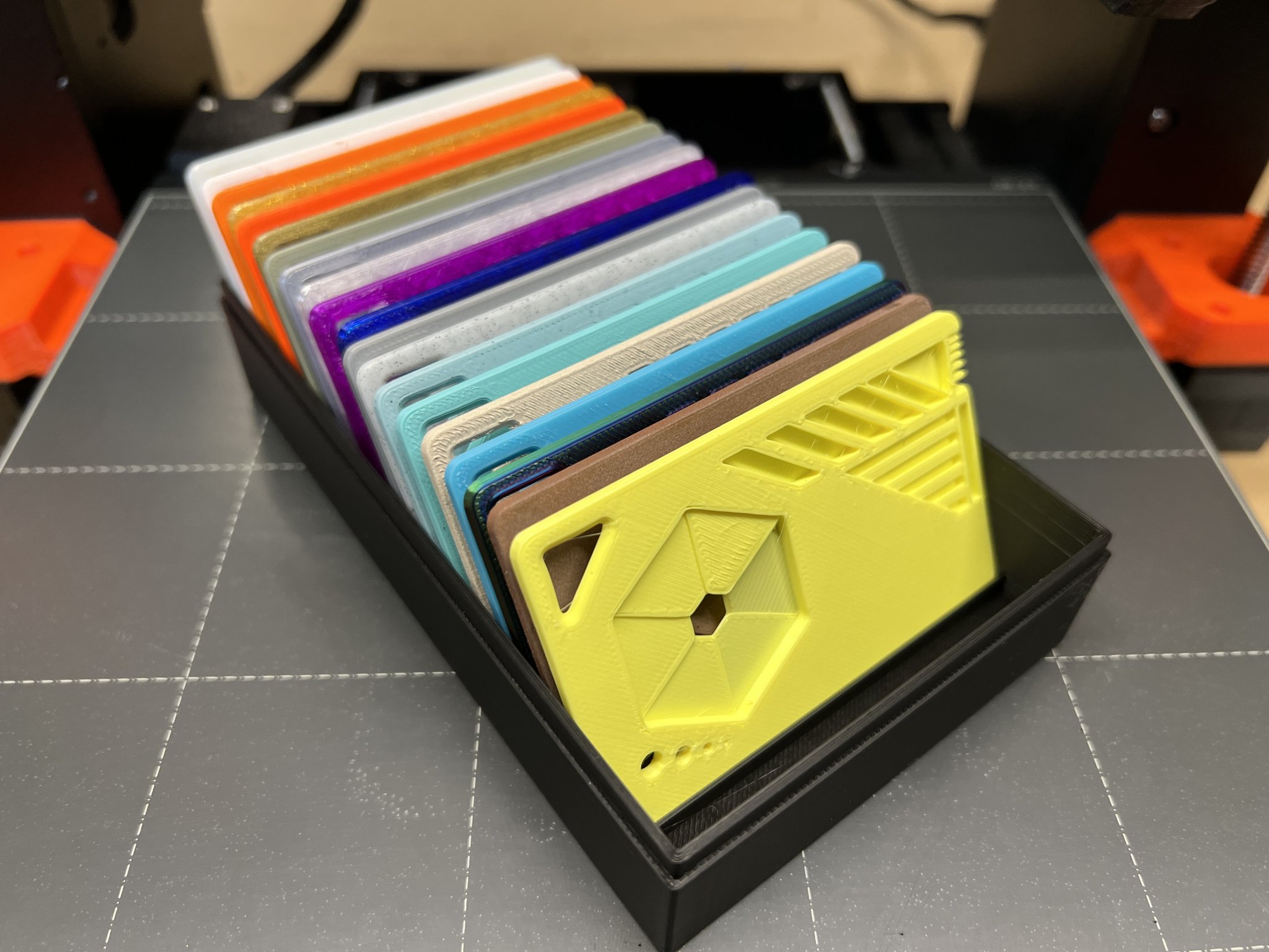 Hộp để lưu trữ mẫu filament in 3D