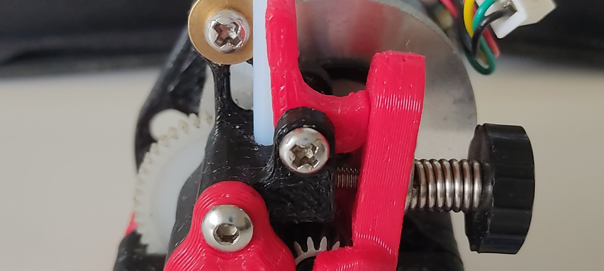 Cải tiến cơ cấu đẩy của Sherpa Micro cho việc nạp filament