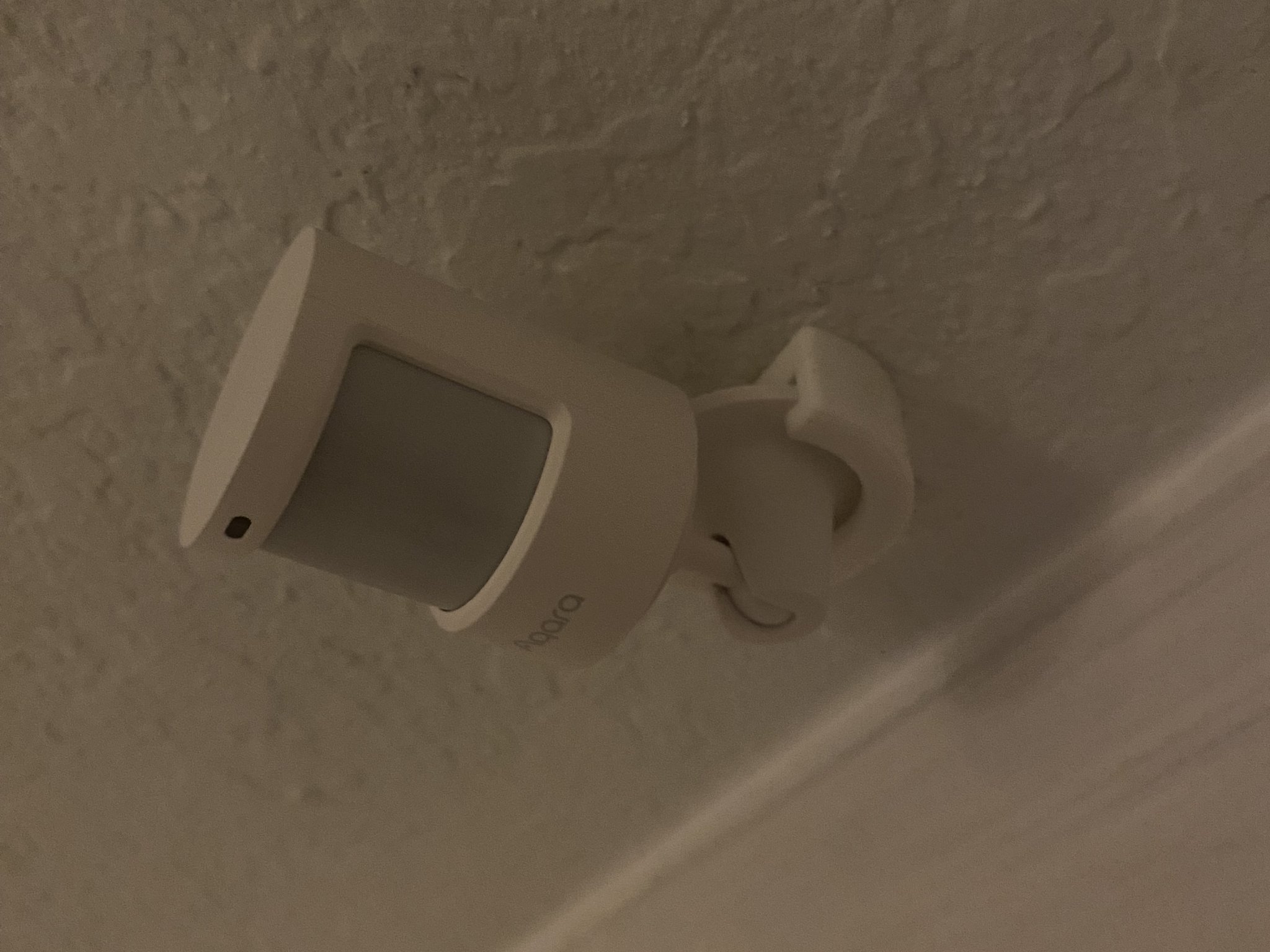 Giá đỡ lắp đặt cảm biến chuyển động Aqara P1