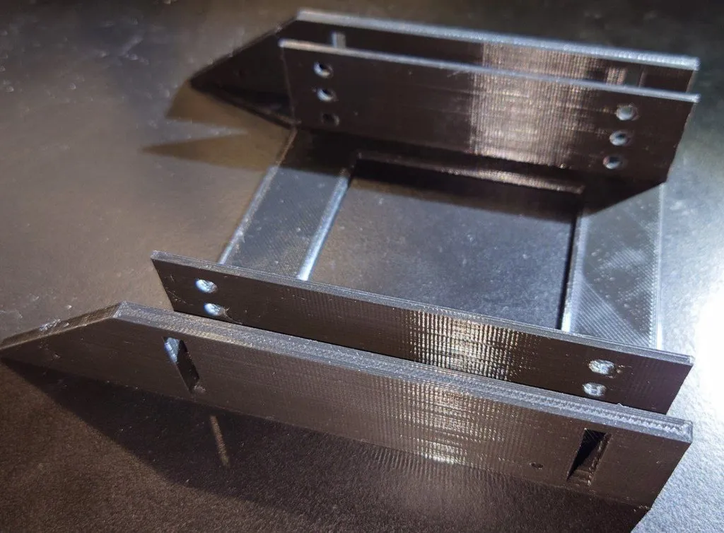 Bộ chuyển đổi 3 ổ SSD/HDD 2.5" sang khay 3.5