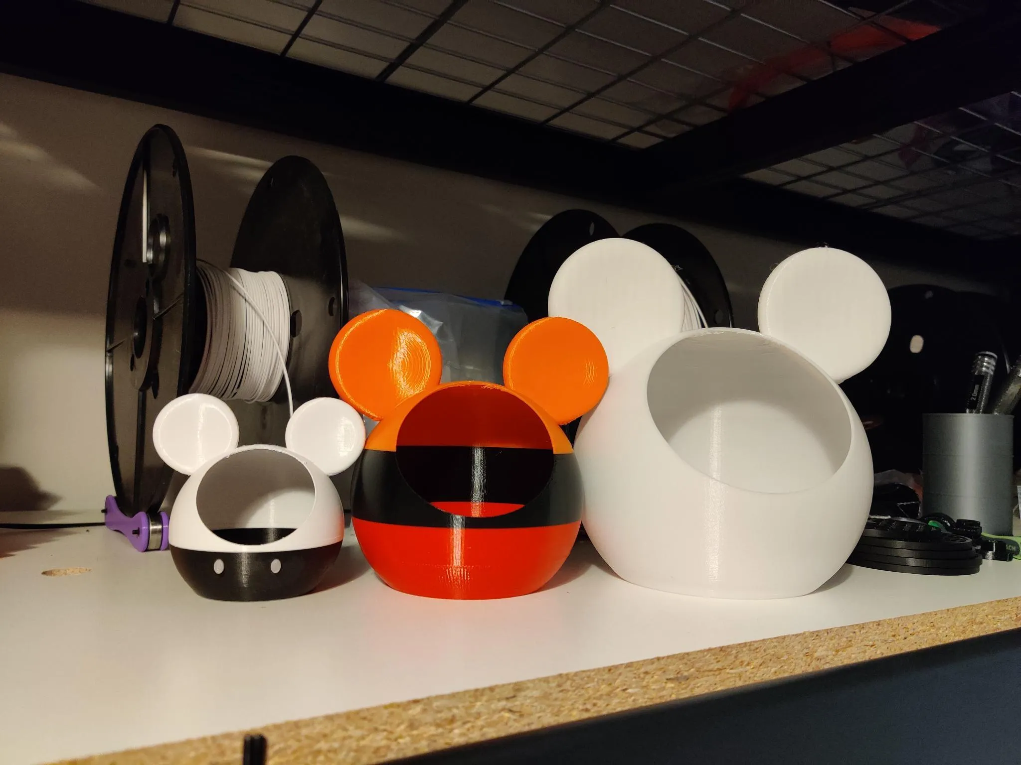 Chậu cây xương rồng hình chuột Mickey