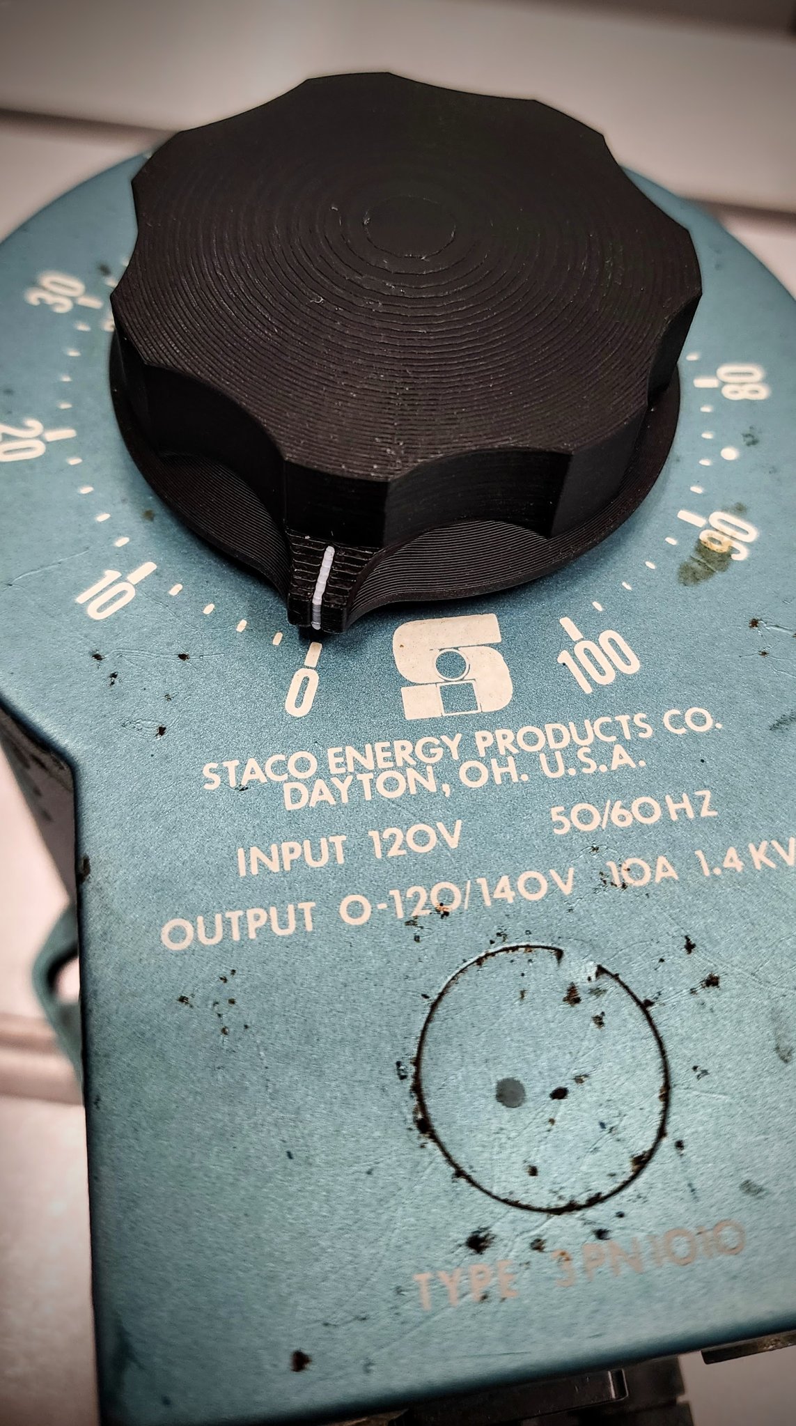 Núm điều chỉnh biến áp Staco 3PN1010 thay thế