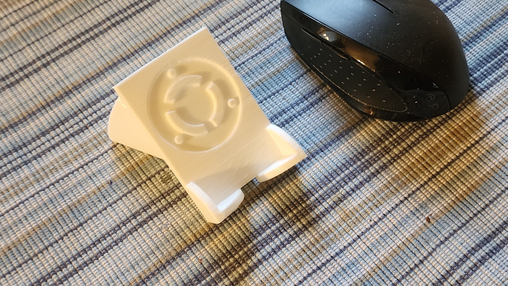 Giá đỡ chuột Ubuntu cho bàn làm việc